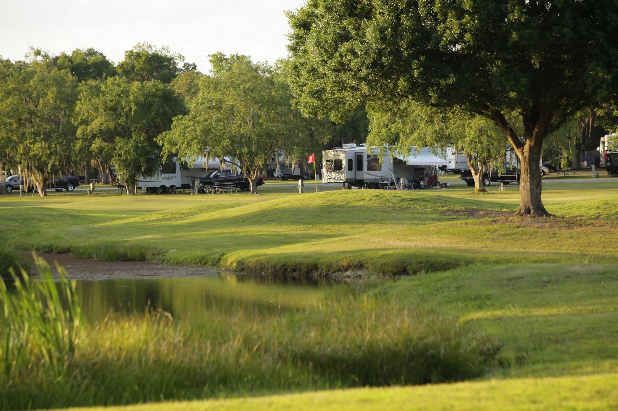 Clerbrook Golf & Rv Resort Caravan Park Clermont Luaran gambar